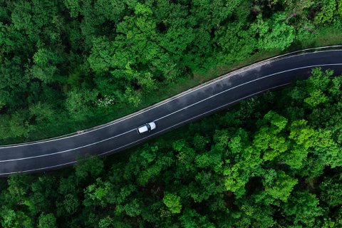 Transforming Mobility Systems. Enabling Climate-Neutral Transport Transforming Mobility Systems. Enabling Climate-Neutral Transport