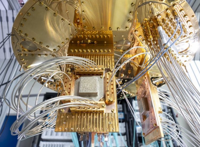 Redefining Performance Standards in Quantum Computing Redefining Performance Standards in Quantum Computing